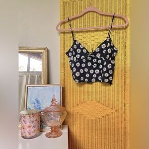 Dolls Kill Motel Grunge Daisy Black Harika Cropped Top Size Small NWT